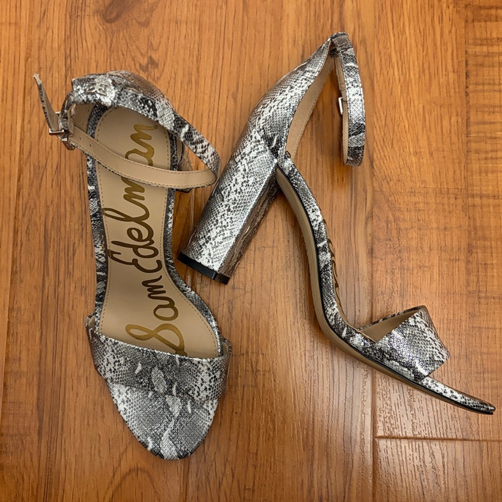Sam Edelman high heel sandals silver snake print size 8